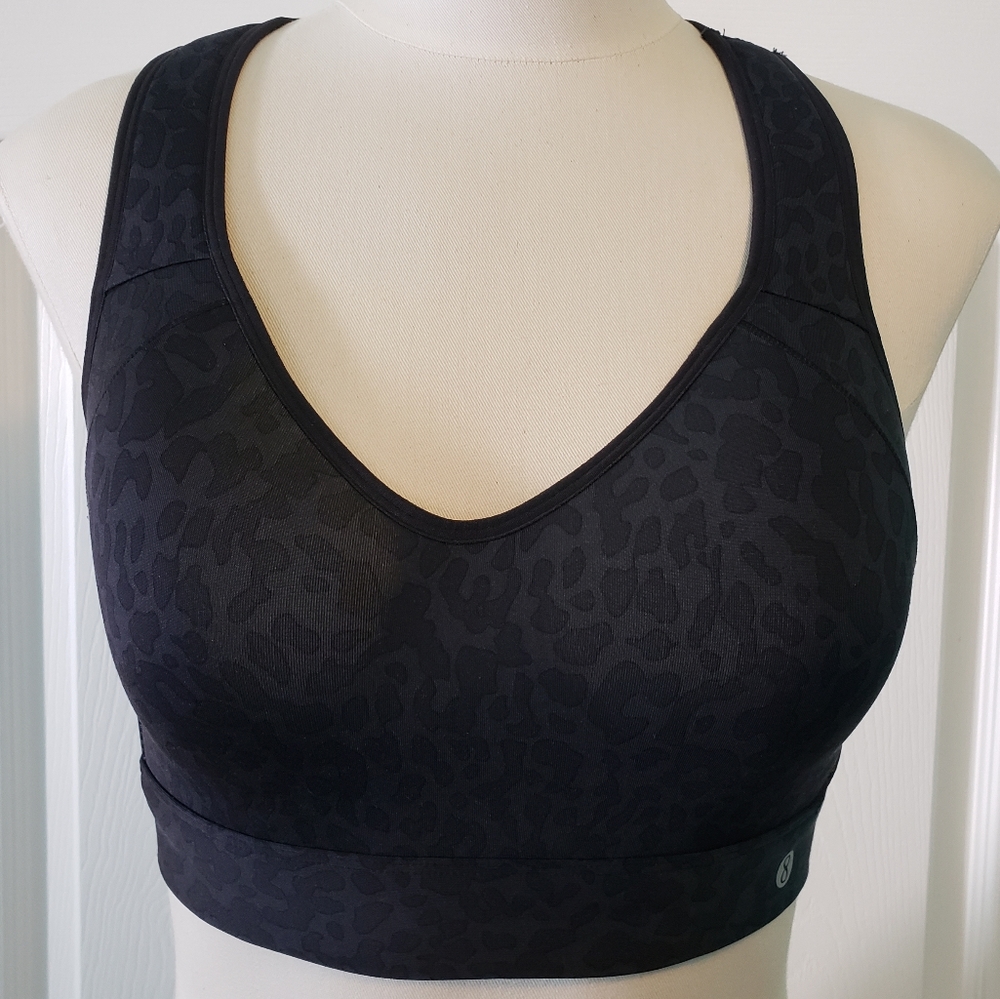 Layer8 Maximum Support Animal Print Sports Bra NWOT